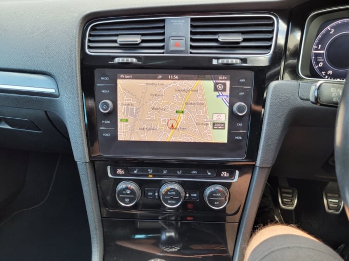 2025 Volkswagen Golf