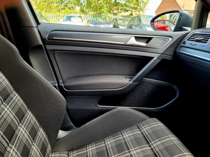 2025 Volkswagen Golf