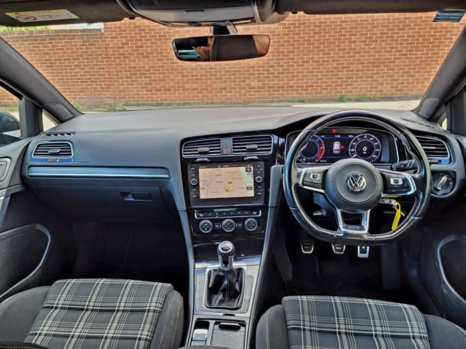 2025 Volkswagen Golf