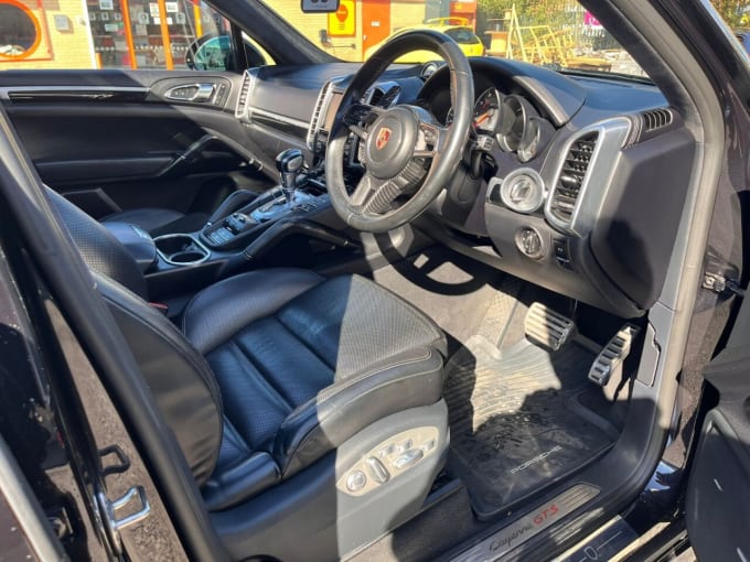 2025 Porsche Cayenne
