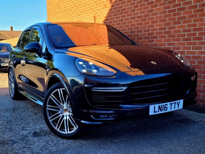 2025 Porsche Cayenne