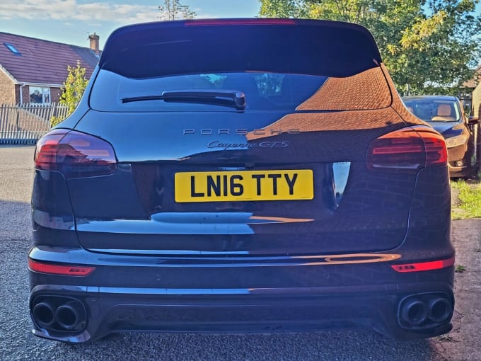 2025 Porsche Cayenne