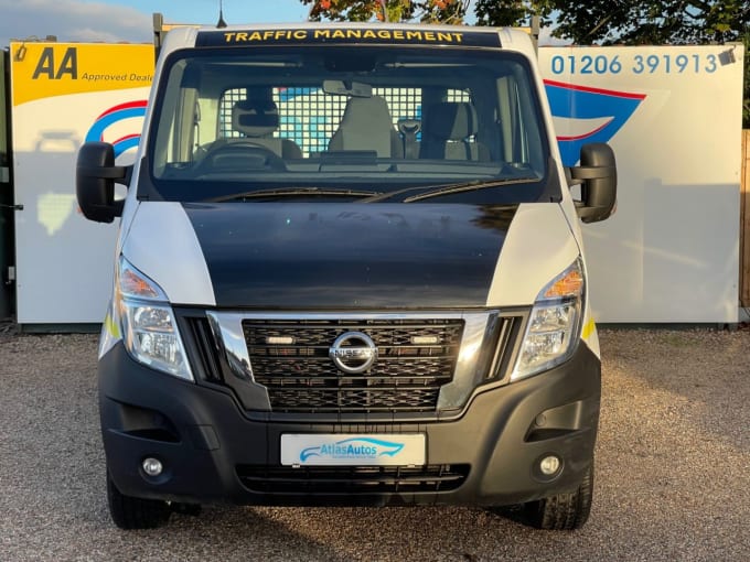 2025 Nissan Nv400