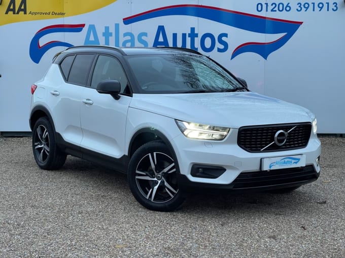 2025 Volvo Xc40