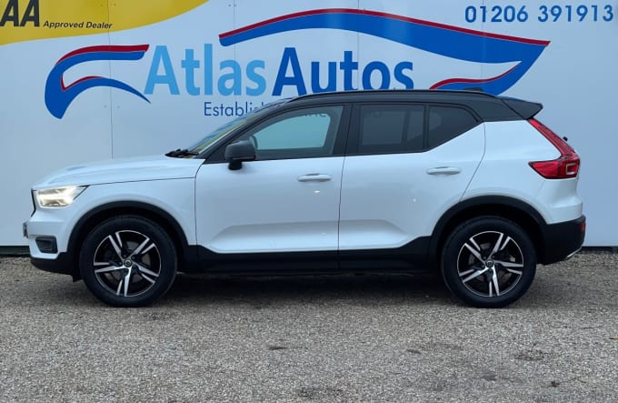 2025 Volvo Xc40