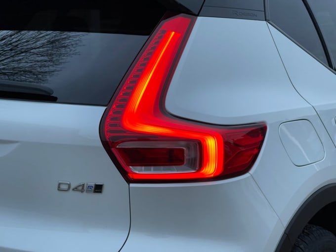 2025 Volvo Xc40