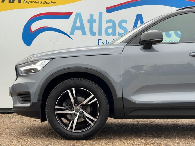 2025 Volvo Xc40