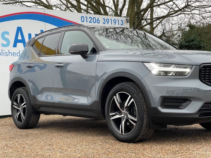 2025 Volvo Xc40