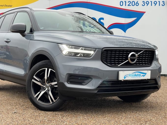 2025 Volvo Xc40