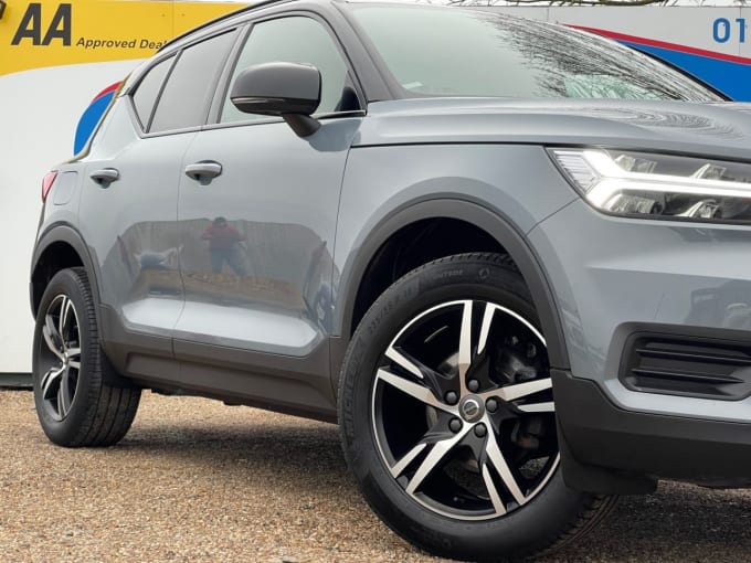 2025 Volvo Xc40