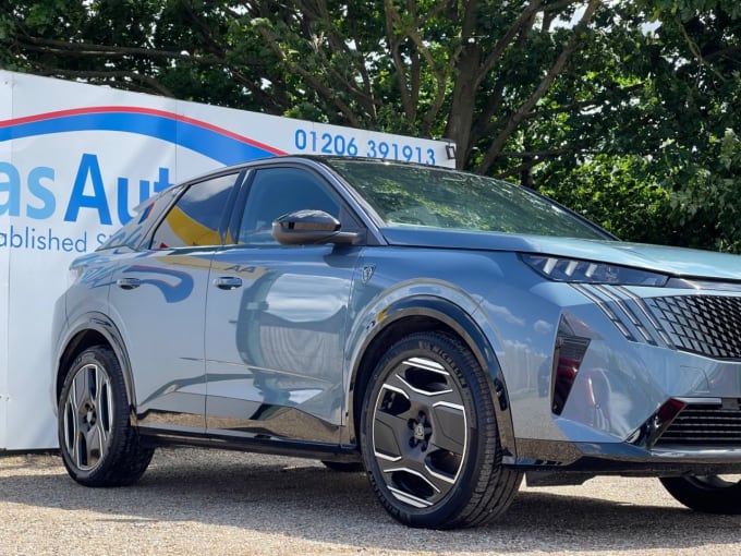 2025 Peugeot E-3008