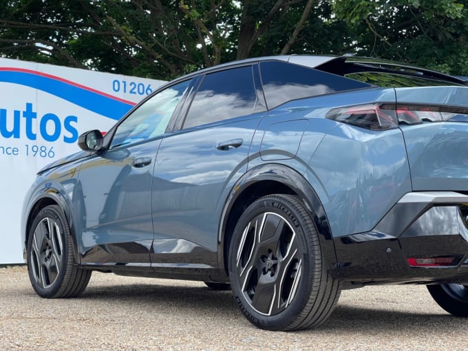 2025 Peugeot E-3008