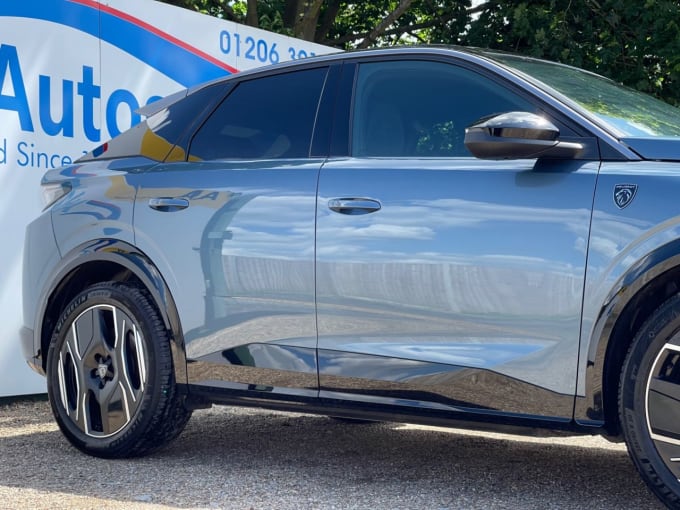 2025 Peugeot E-3008