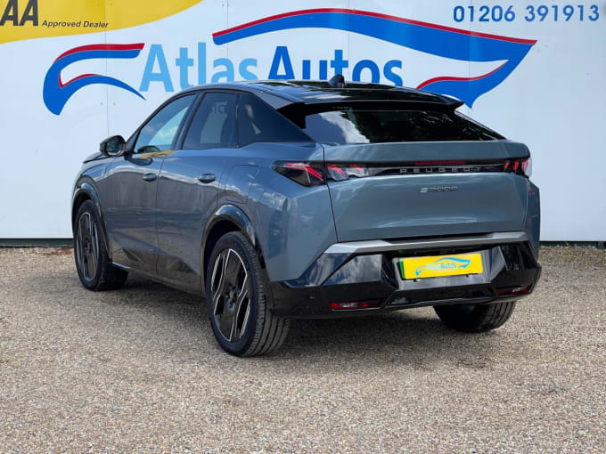 2025 Peugeot E-3008