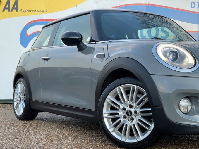 2025 Mini Hatch