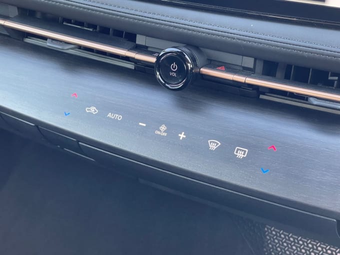 2025 Nissan Ariya