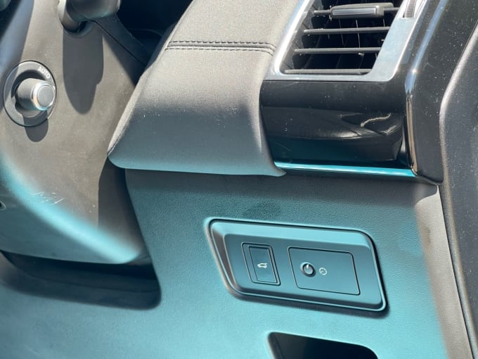 2025 Land Rover Discovery