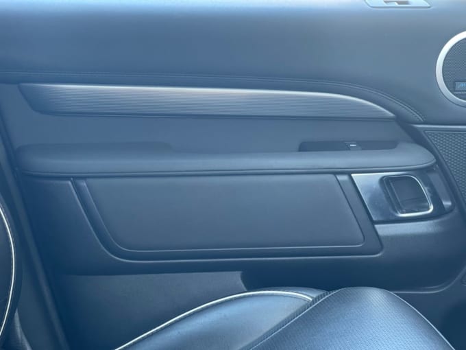 2025 Land Rover Discovery