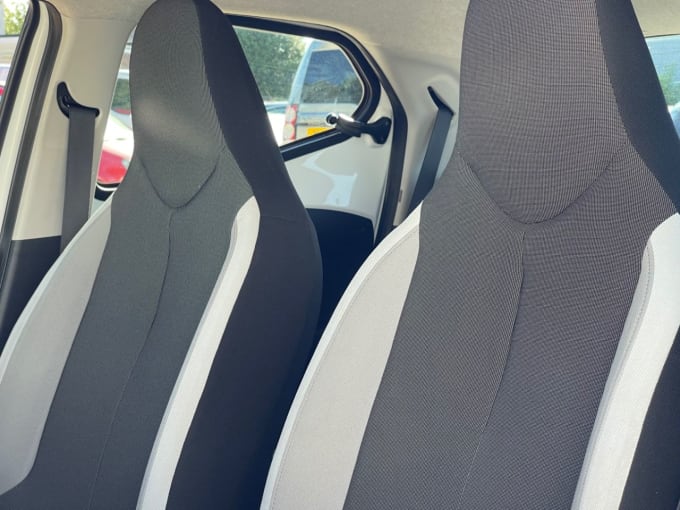2025 Toyota Aygo