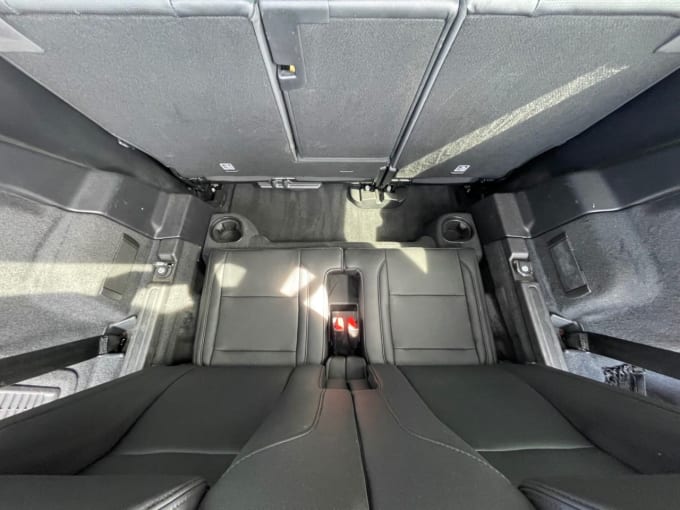 2025 Land Rover Discovery Sport