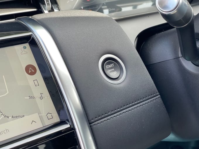 2025 Land Rover Discovery Sport