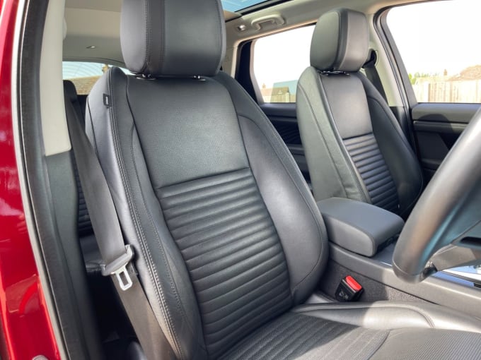 2025 Land Rover Discovery Sport