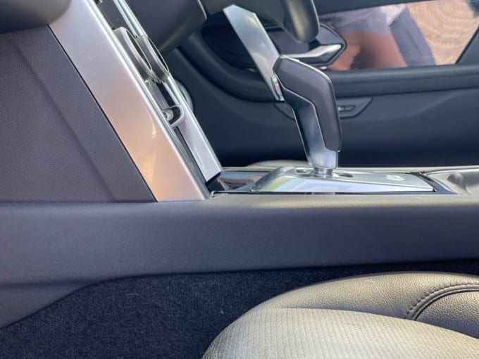 2025 Land Rover Discovery Sport