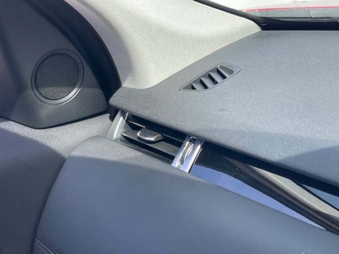 2025 Land Rover Discovery Sport