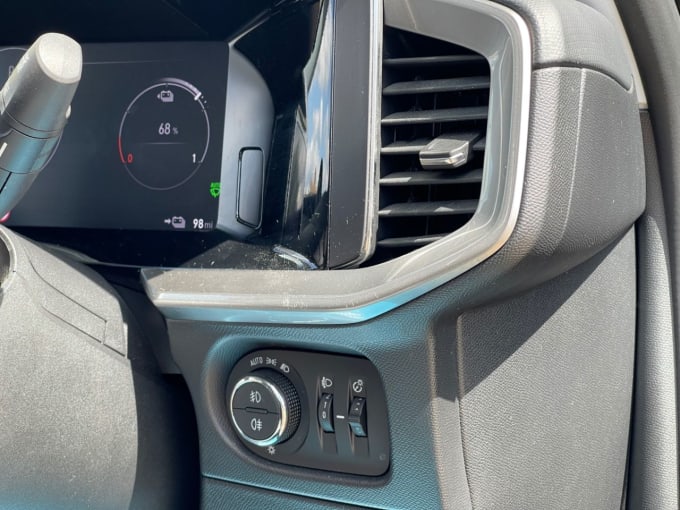 2025 Vauxhall Mokka-e