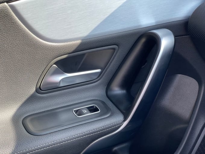2025 Mercedes-benz Cla