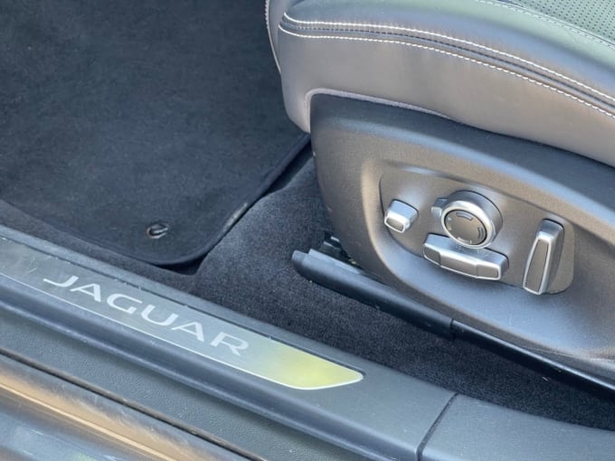 2025 Jaguar I-pace