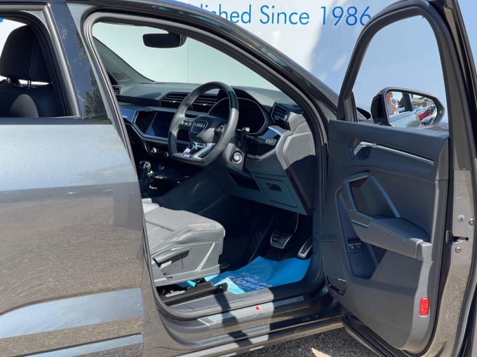 2025 Audi Q3