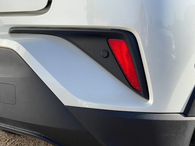 2025 Toyota C-hr