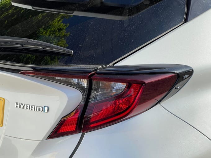 2025 Toyota C-hr