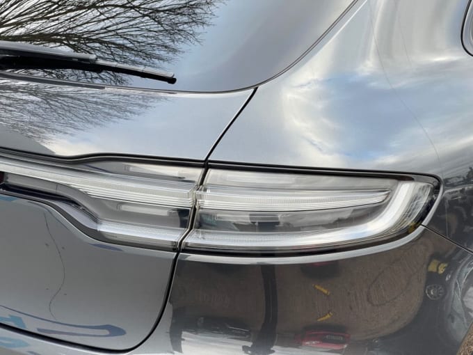 2025 Porsche Macan