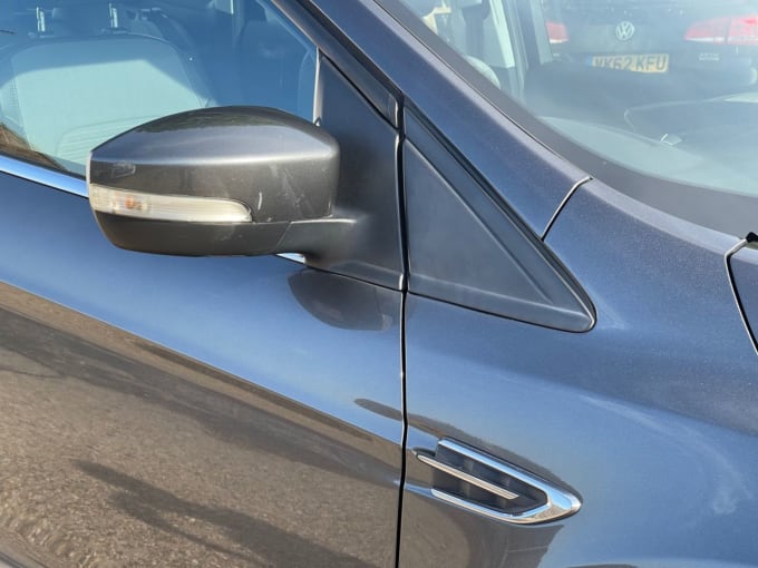 2025 Ford Kuga
