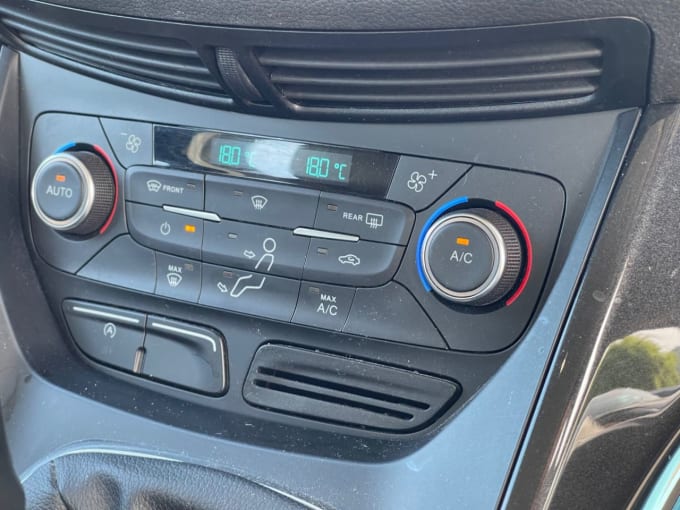 2025 Ford Kuga