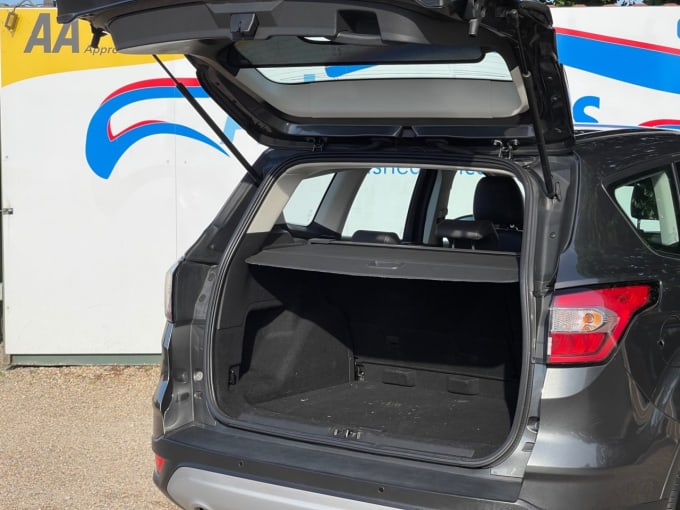2025 Ford Kuga