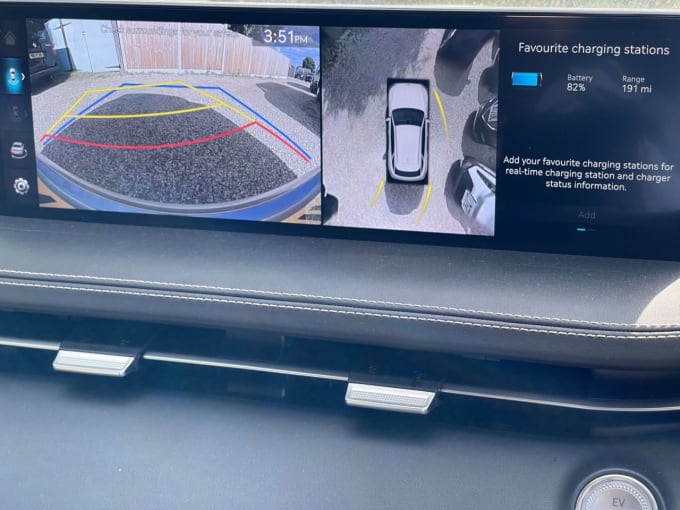 2025 Genesis Gv70