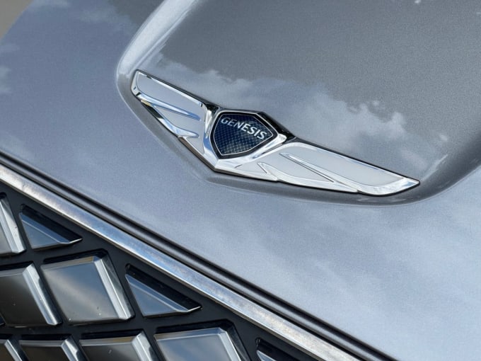 2025 Genesis Gv70