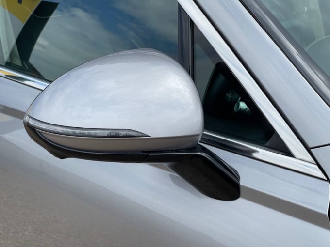 2025 Genesis Gv70
