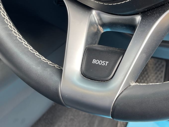 2025 Genesis Gv70