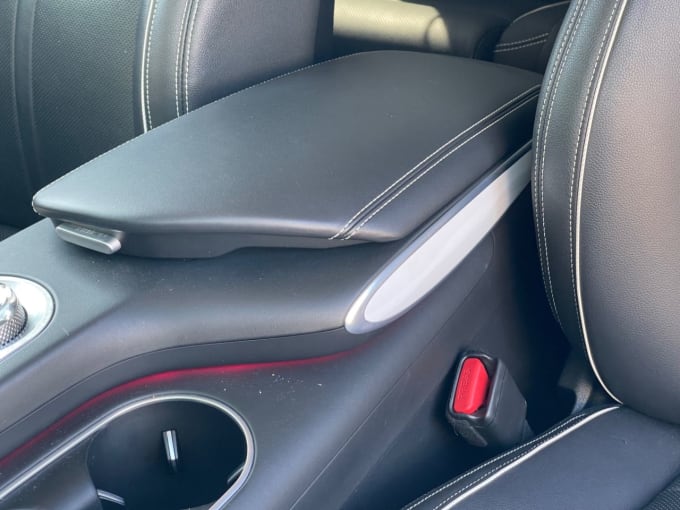 2025 Genesis Gv70