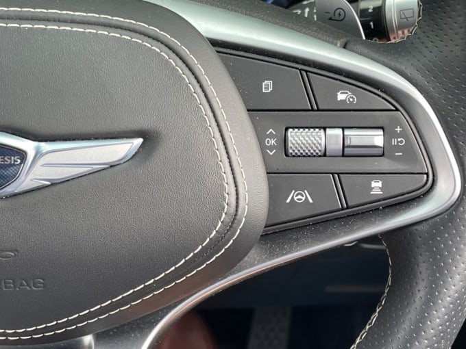 2025 Genesis Gv70