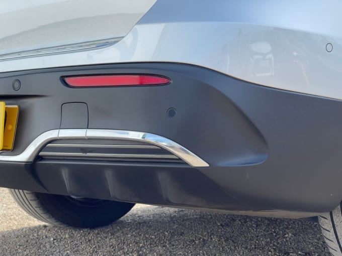 2025 Mercedes-benz Eqb