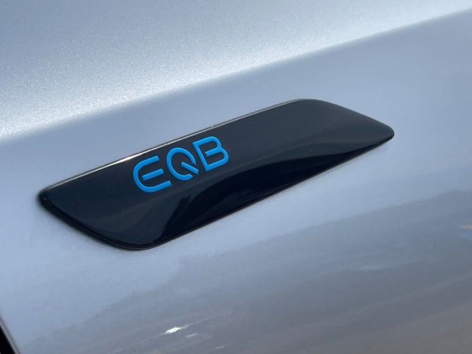 2025 Mercedes-benz Eqb