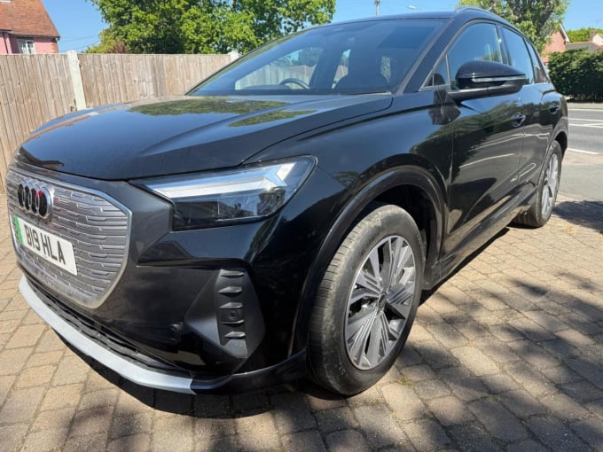 2025 Audi Q4 E-tron