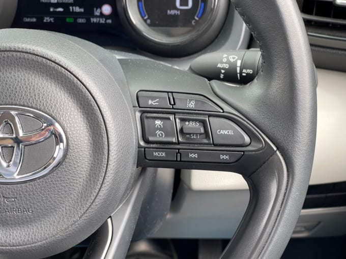2025 Toyota Yaris