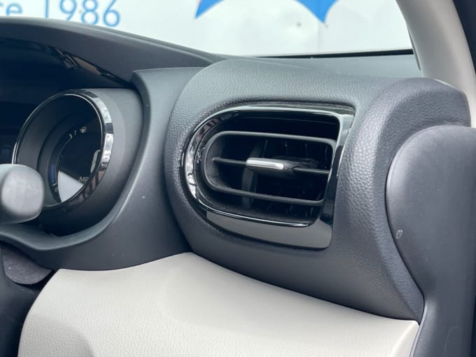 2025 Toyota Yaris