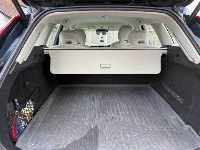 2025 Volvo Xc60